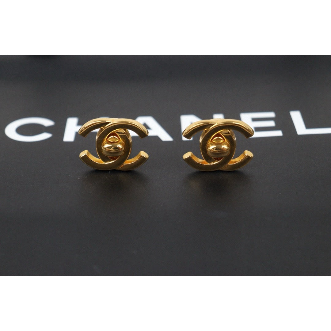 Very Good ( Rank A) ｜CHANEL Vintage 18K Gold Plating Earrings  Made In 1995Year ｜24111419