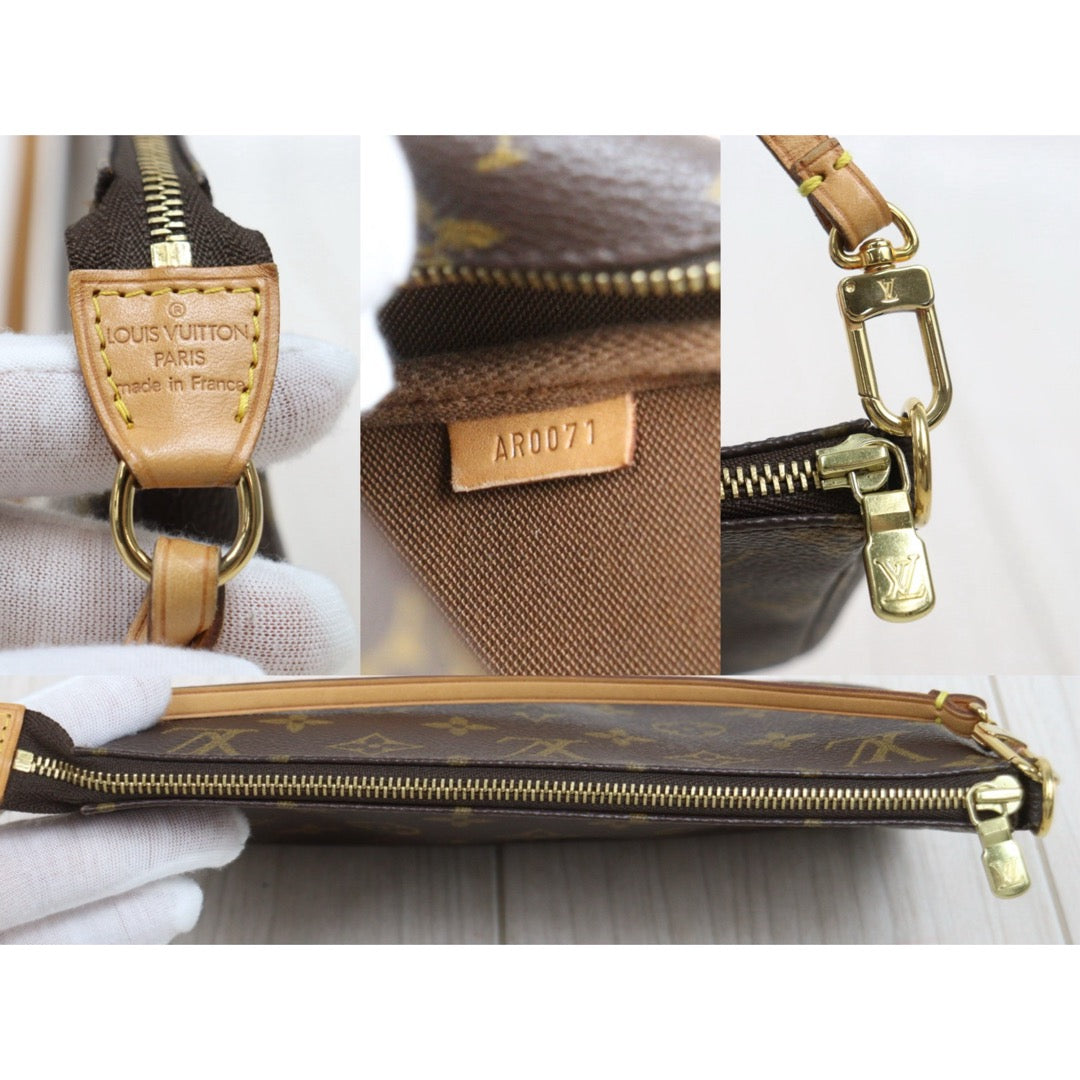 Very Good ( Rank A)｜LV Monogram Pochette Accessoires ｜26021702