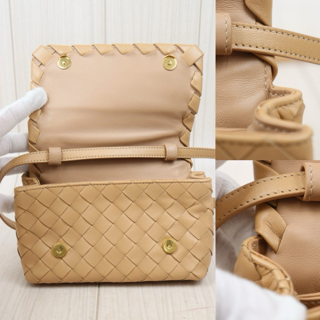 Very Good ( Rank A)｜ Bottega Veneta Lamb Skin Loop Camera Shoulder Bag Beige｜S25032608