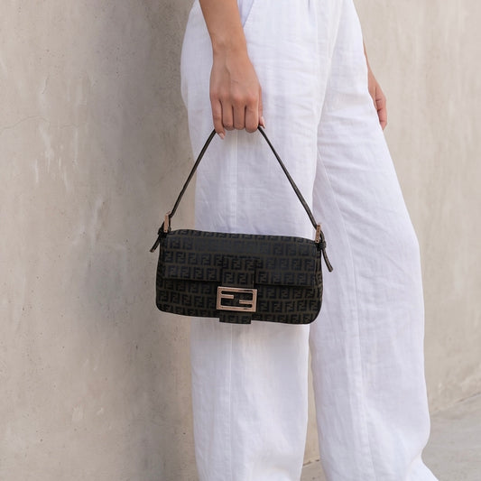 Include Entrupy Certificate of Authenticity｜Very Good ( Rank A)｜ FENDI Mamma Baguette Zucca Shoulder Bag  ｜X26071207