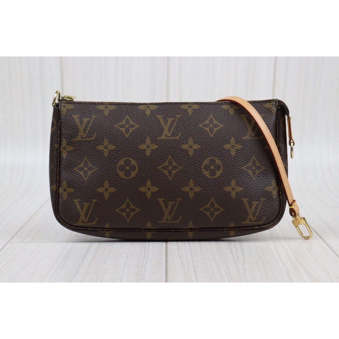 Rank A ｜ LV Monogram Pochette Accessoires ｜24011812