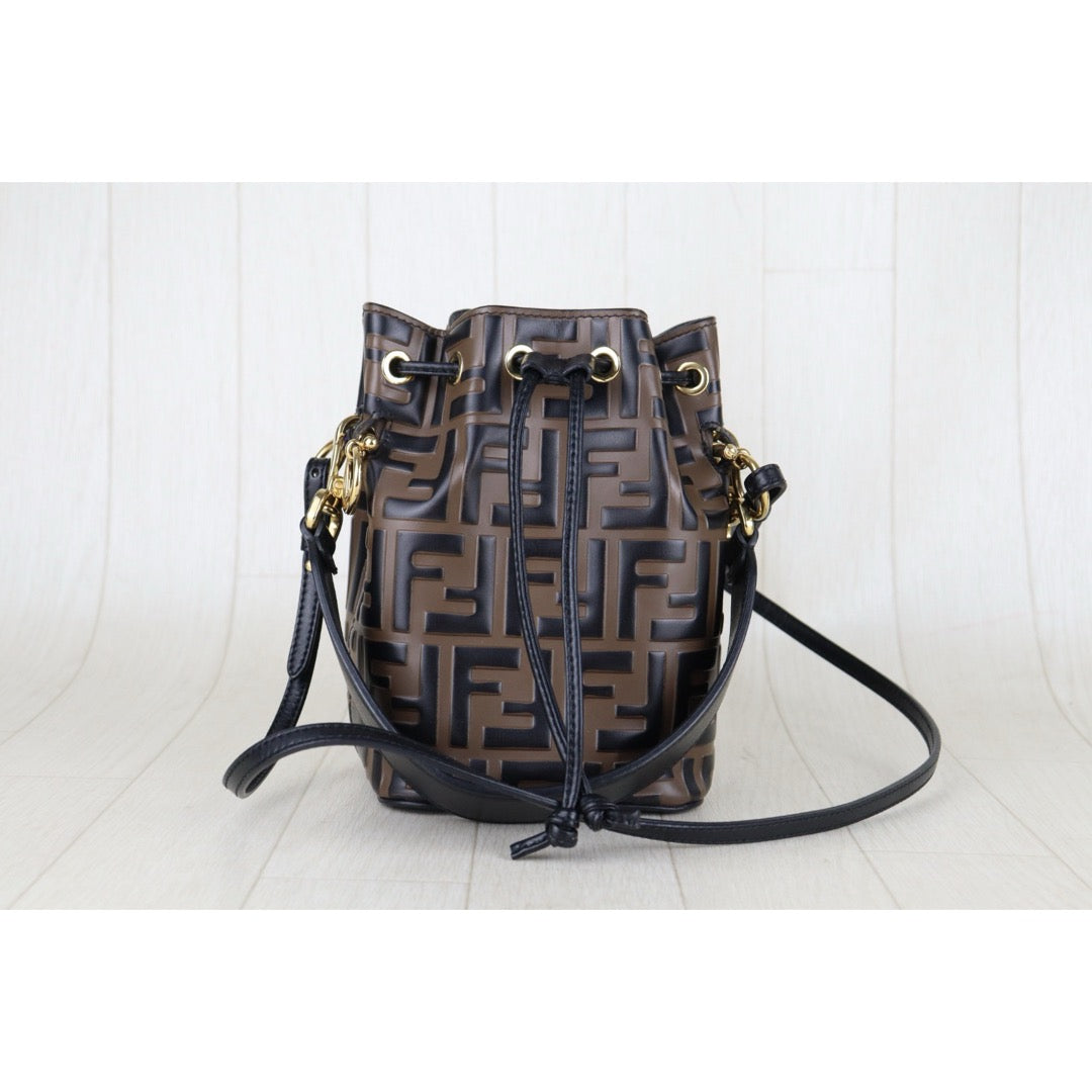 Good ( Rank AB)｜ FENDI Zucca Mini Mon Tresor Calf Leather Bucket bag Shoulder Bag Brown ｜S26010803