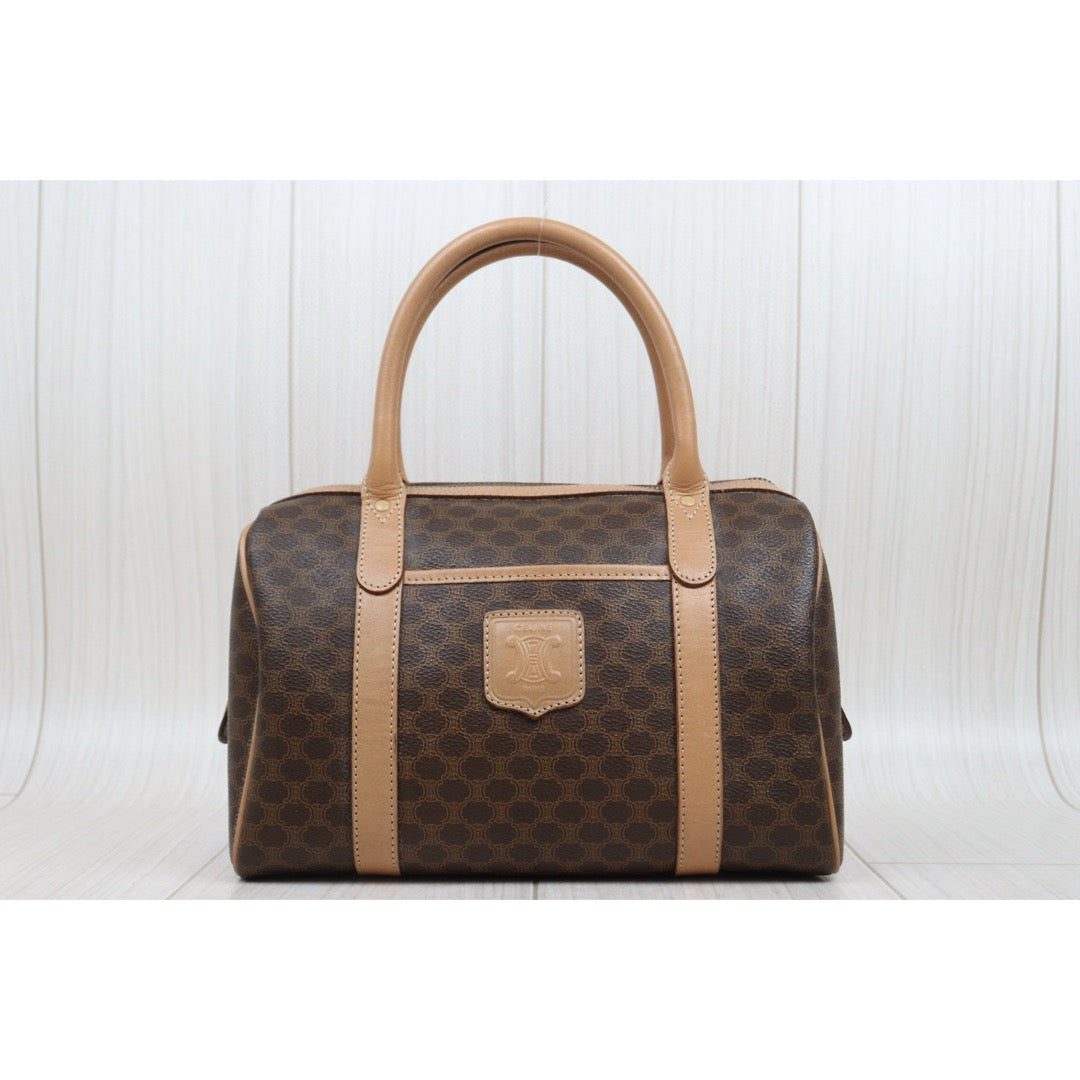 Good ( Rank AB)｜CELINE Macadam Poston 25 Bag  ｜P25041407