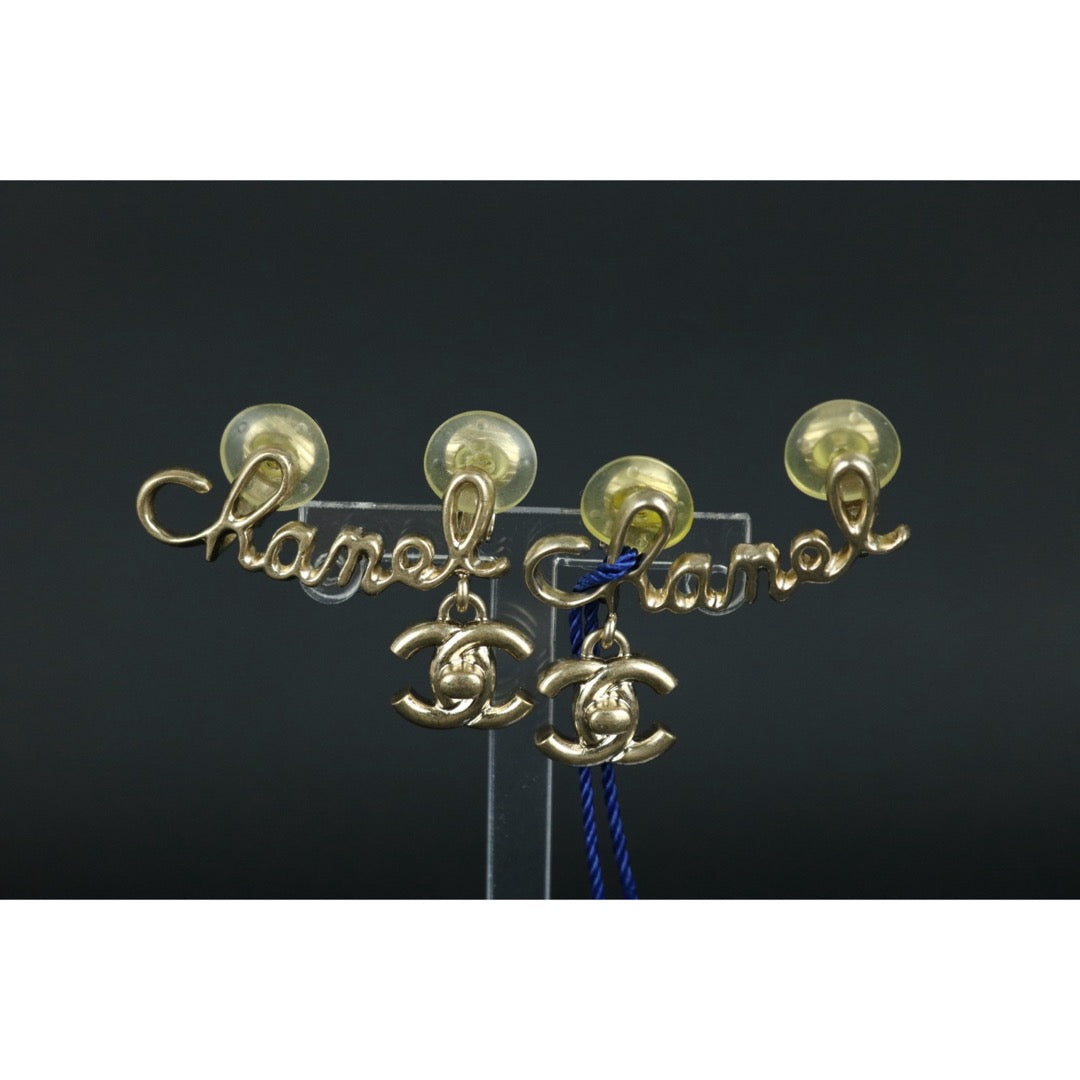 Very Good ( Rank A)｜CHANEL Vintage  Gold Plating Ear Caffs｜W25081406