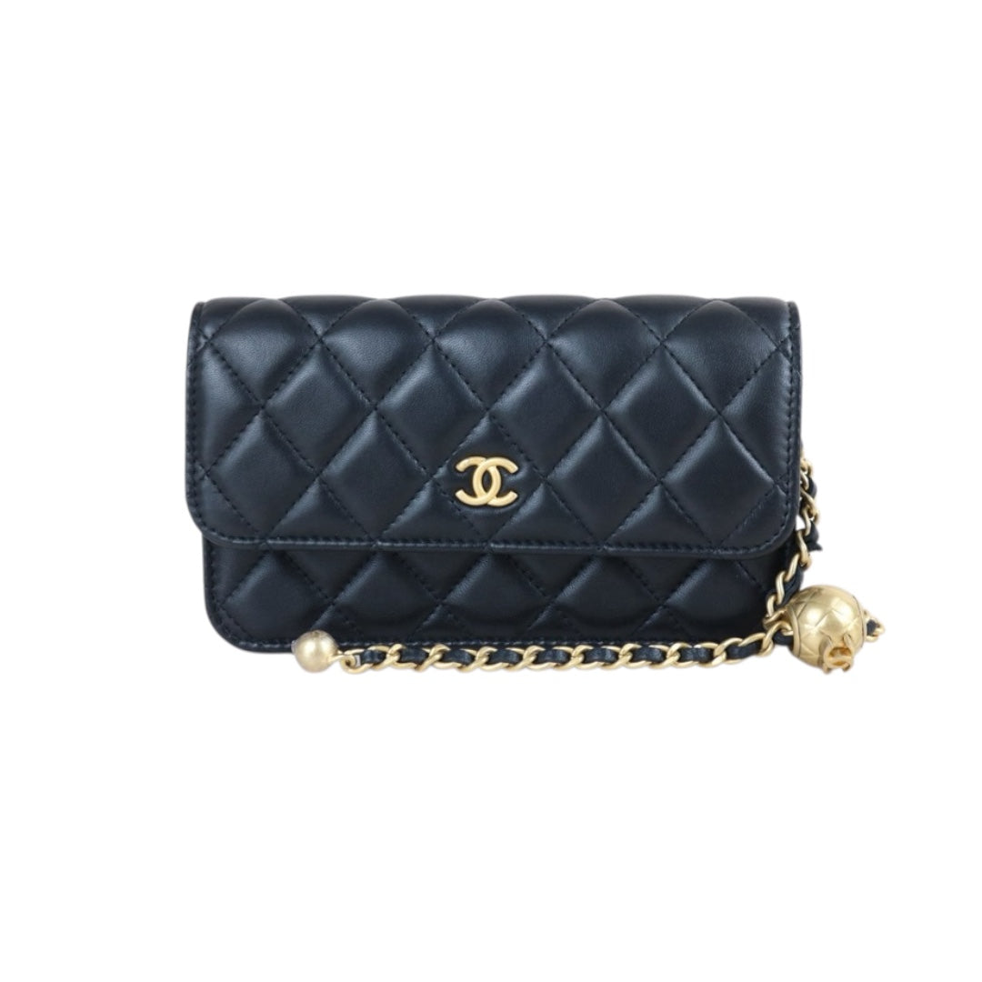 Include Entrupy Certificate of Authenticity｜Excellent（Rank SA）｜ CHANEL Matelasse Chain 23C Calfskin WOC Black IC Chips Model｜S26070902