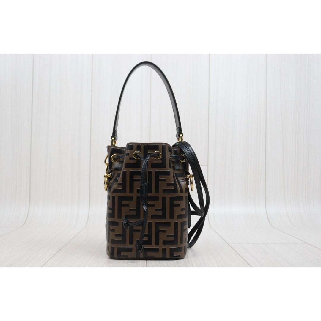 Include Entrupy Certificate of Authenticity｜Good ( Rank AB)｜ FENDI Zucca Mini Mon Tresor Calf Leather Bucket bag Shoulder Bag Brown ｜26051904