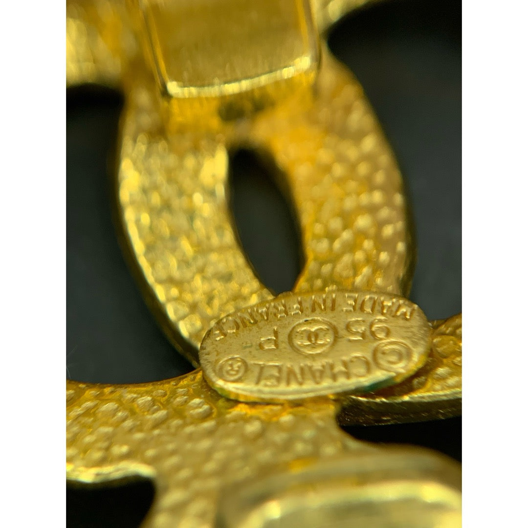 Very Good ( Rank A) ｜ CHANEL Coco Mark Heart 18K Gold Earrings Made In 1995Year ｜25111408