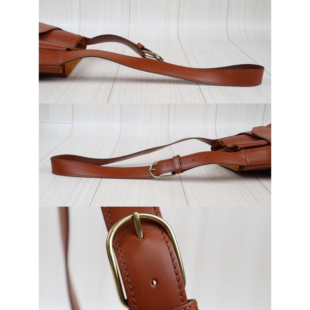 Rank A ｜ LV Epi Sack de Paul Shoulder Bag Brown｜24021513