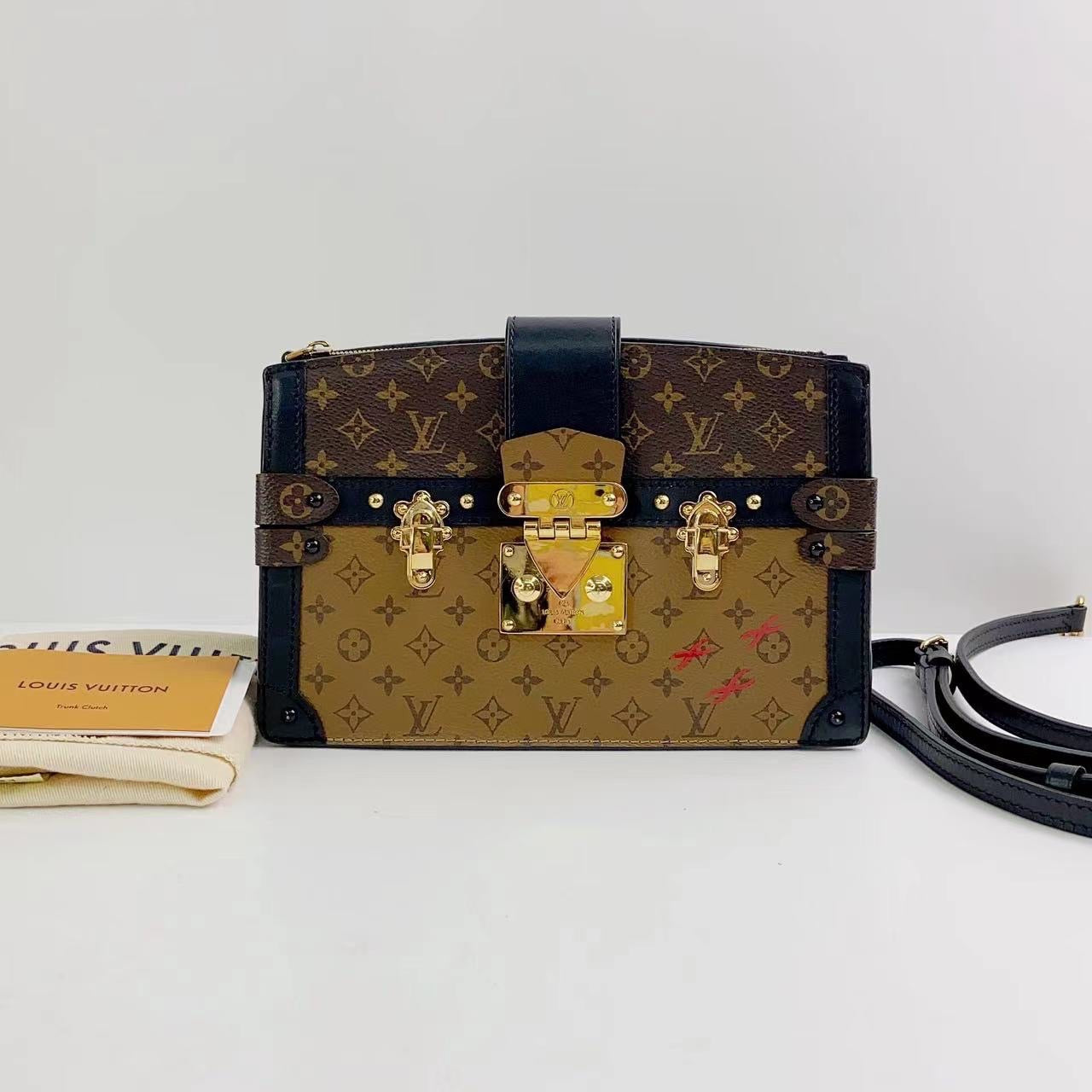 Lv mini best sale trunk clutch