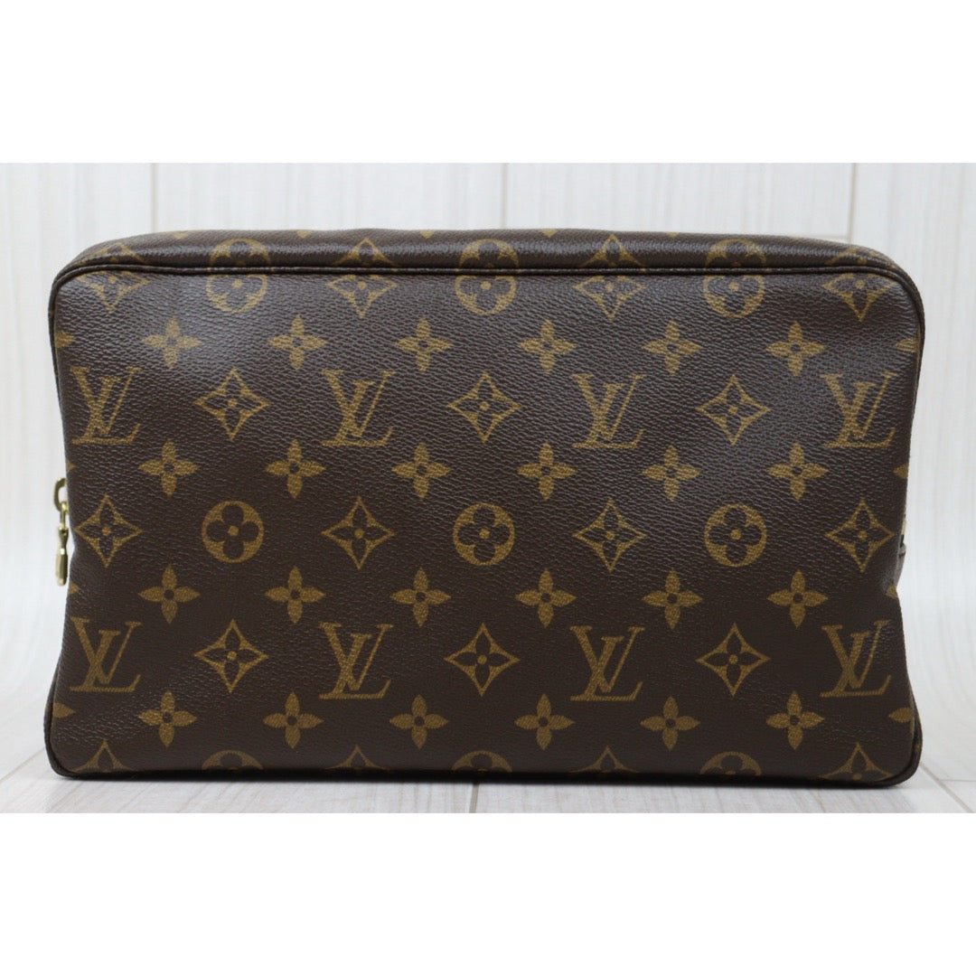 Very Good ( Rank A) ｜ LV Truth Toilet 28 Monogram Makeup Pouch｜Q25040303