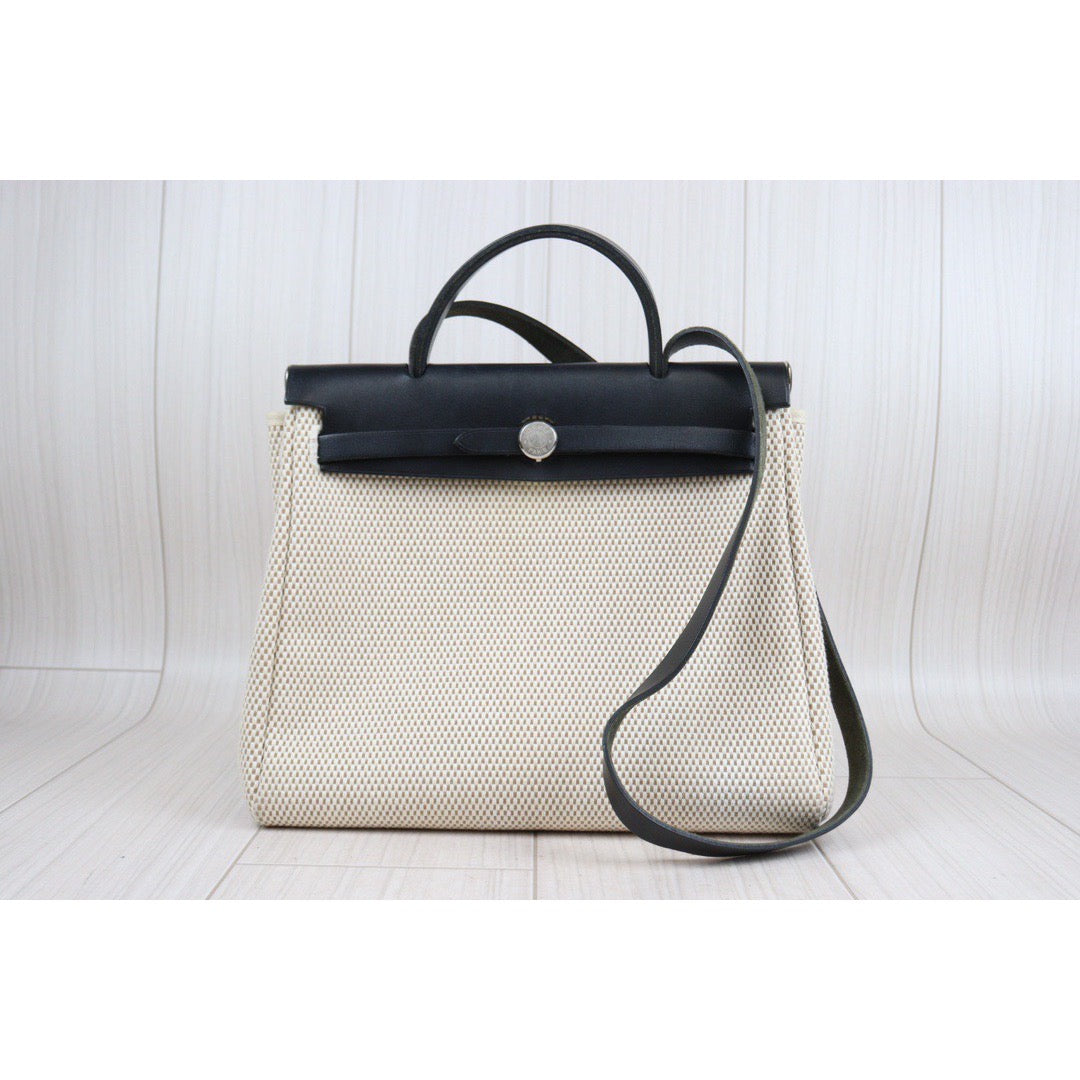 Rank AB ｜ HERMES Herbag PM Shoulder Bag □C Stamp With Change Bag｜23120509