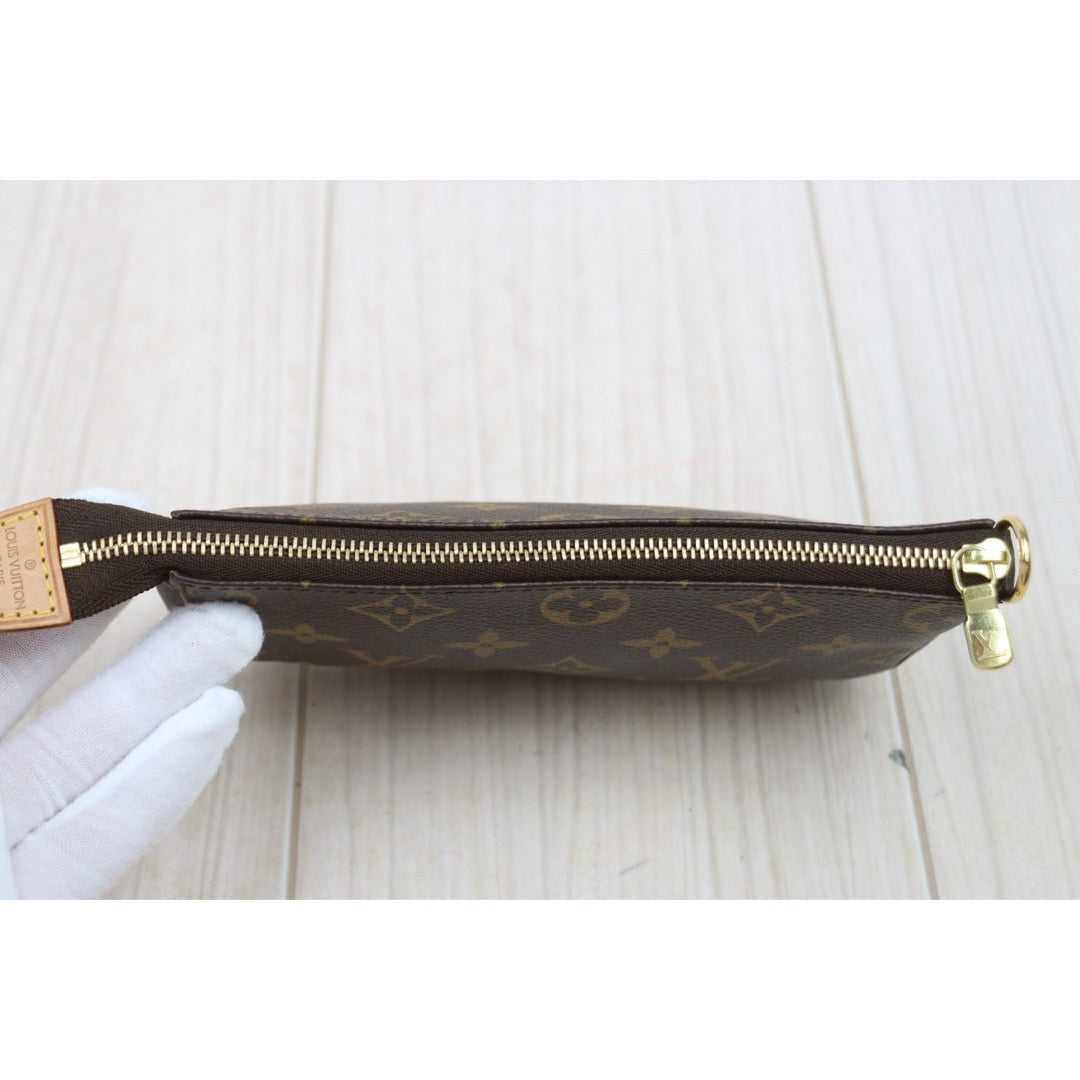 Very Good ( Rank A) ｜ LV Monogram Pochette Accessoires MM｜26020615
