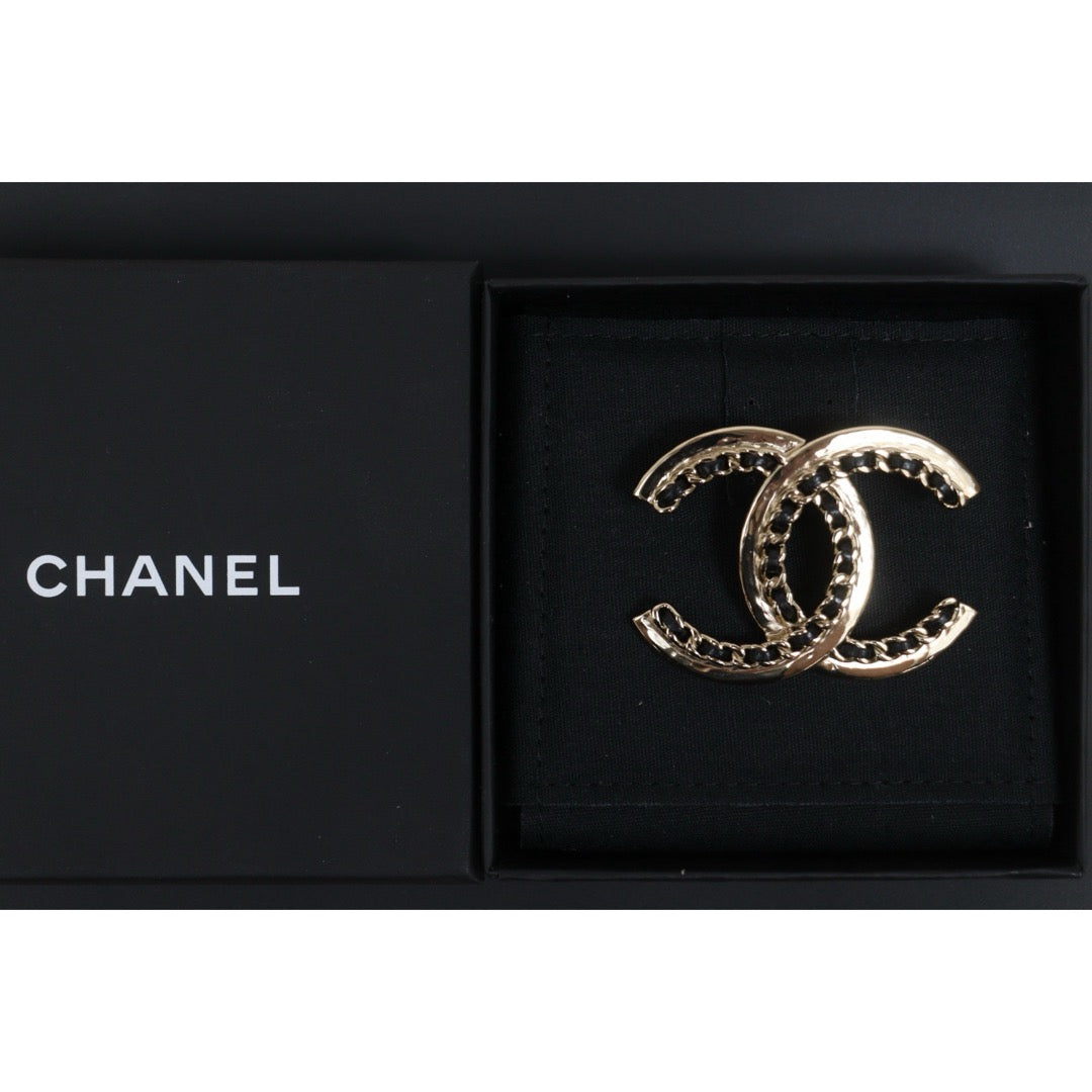 Include Authentic Detective Certificate of Authenticity｜Very Good ( Rank A)｜ CHANEL B22P Coco Mark Matrasse Brooch Made In 2022Year ｜S26060603