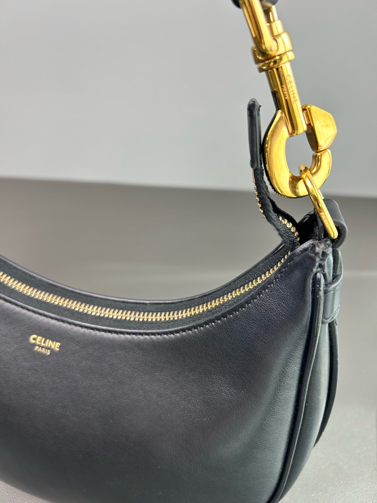 Very Good ( Rank A) ｜ CELINE AVA Calf Shoulder Bag