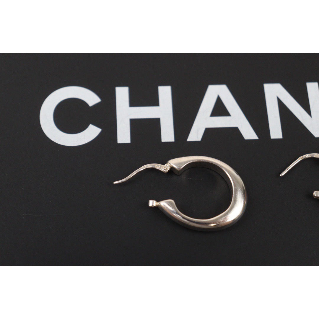 Rank A ｜CHANEL Vintage Silver Plating Earrings ｜Q24053024