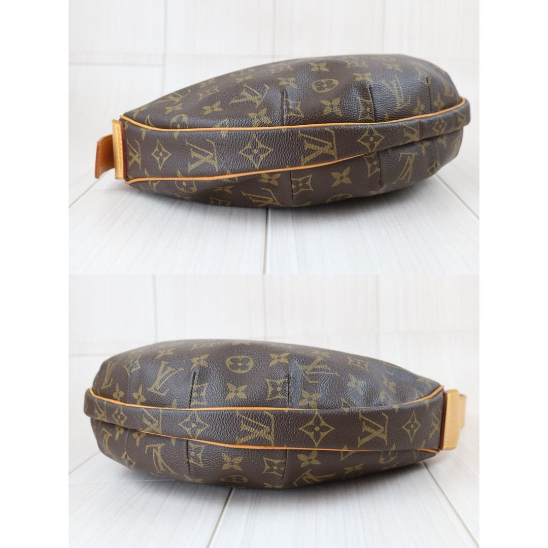 Good ( Rank AB)｜LV Monogram Pochette Croissant MM Shoulder Bag｜S24101106