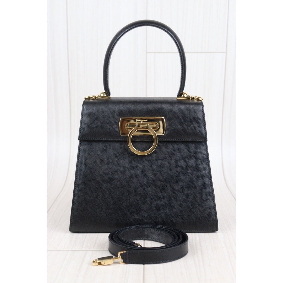 Rank A  ｜Ferragamo Gancini 2WAY Handbag  Shoulder Bag｜V23102824