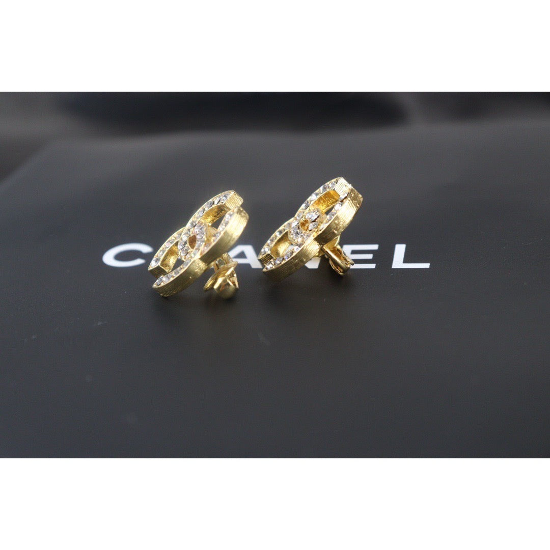 Rank A ｜CHANEL COCO Rhinestone 18k Gold Plated Earrings ｜V23082618