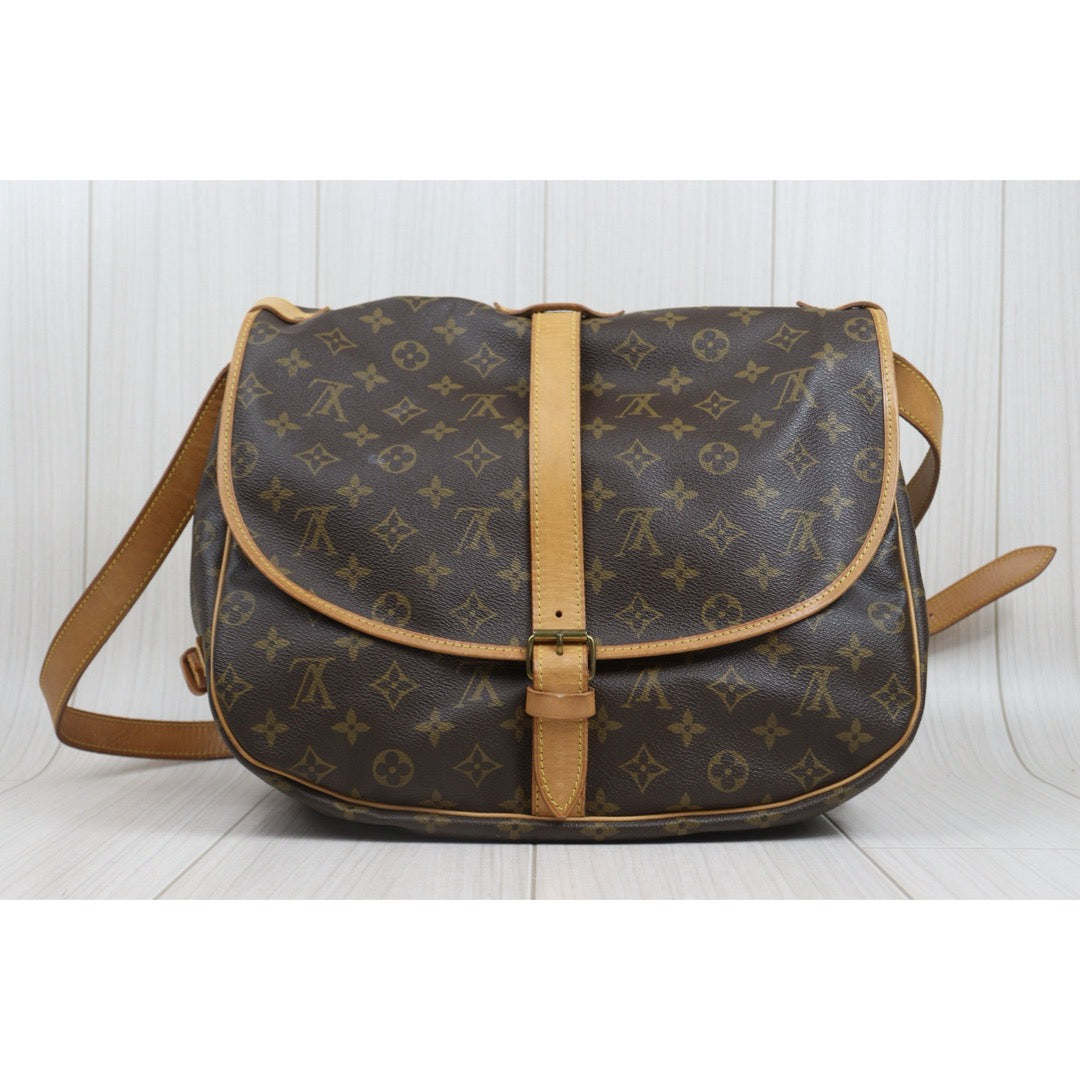 Include Entrupy Certificate of Authenticity｜Good ( Rank AB) ｜ Louis Vuitton Monogram Saumur 35 Shoulder Bag｜26101403
