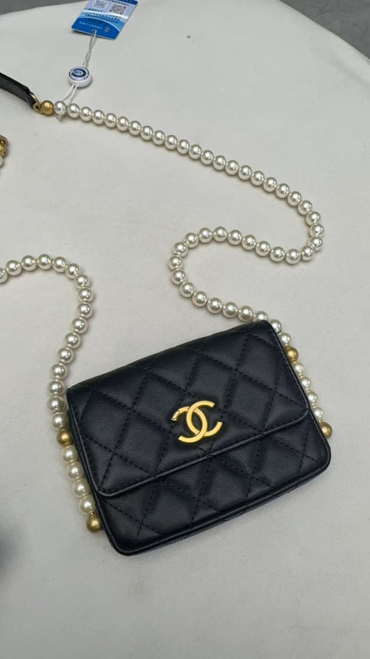CHANEL Matelasse Chain Mini WOC