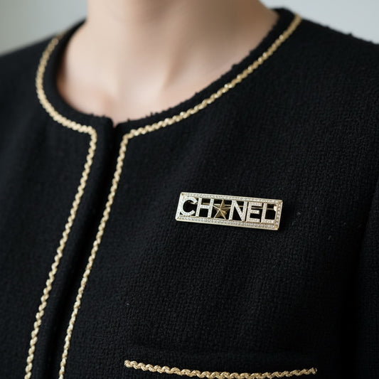 Include Authentic Detective Certificate of Authenticity｜Very Good ( Rank A)｜ CHANEL A17C Logo Rhinestone Brooch Made In 2017Year ｜S26050706