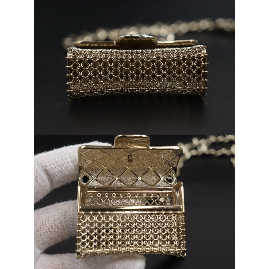 Very Good ( Rank A)｜ CHANEL 22V Coco Mark Hollow Design Matrasse Belt Chain Tinybag made in 2022 year｜S26030903