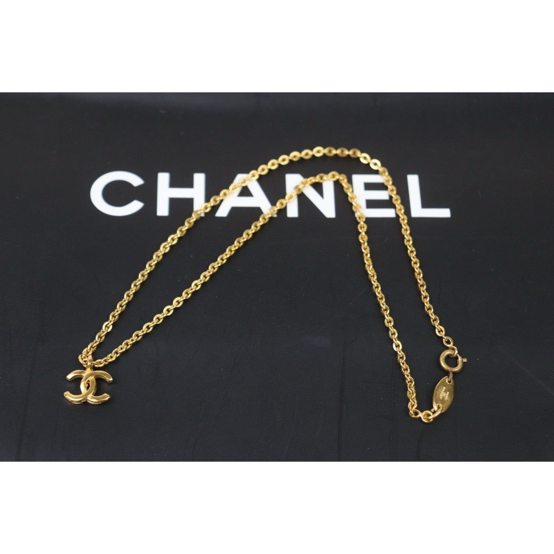 Good ( Rank AB) ｜CHANEL COCO 24K Gold Plated Necklace  ｜24100415