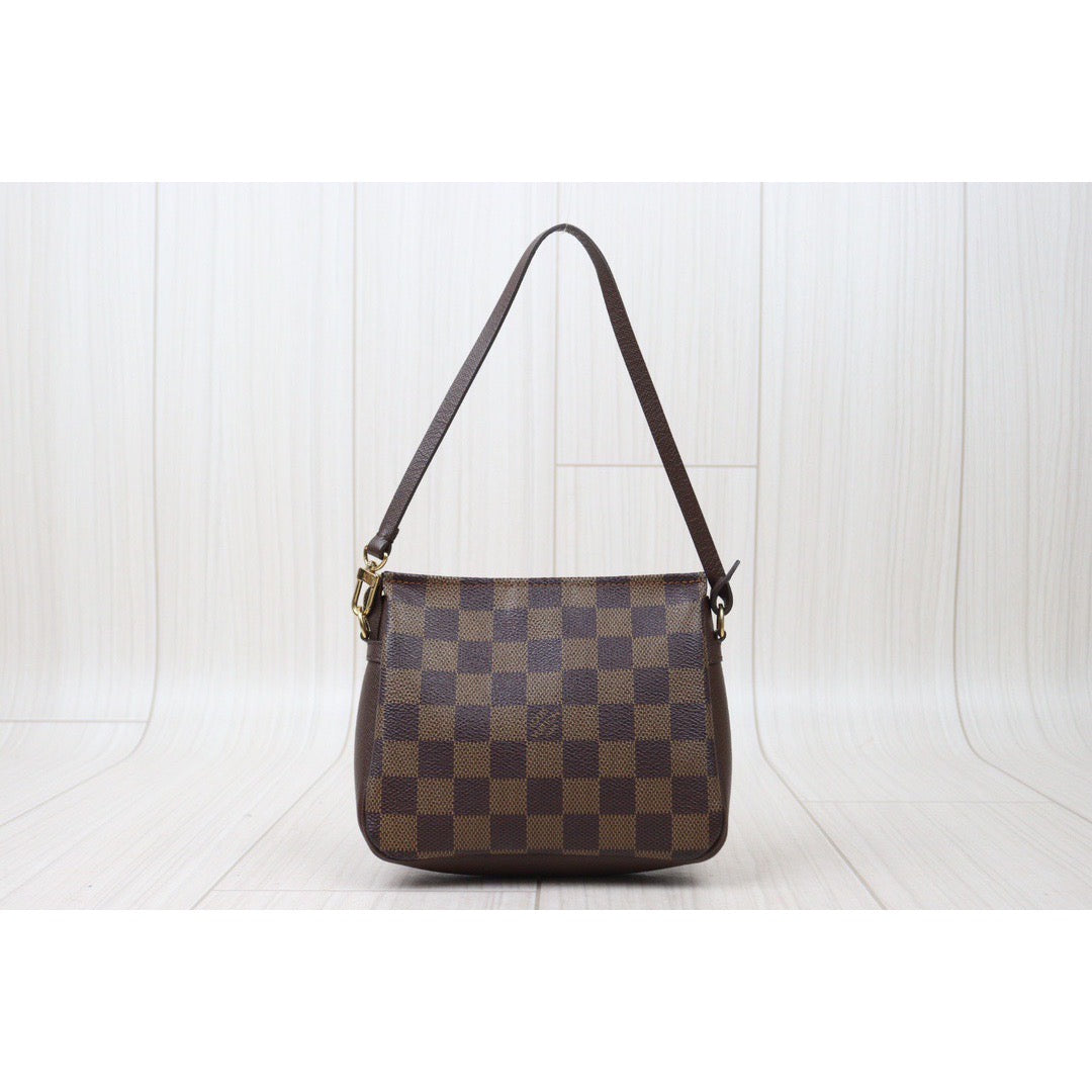 Rank AB ｜ LV Damier Truth make up ｜24050906