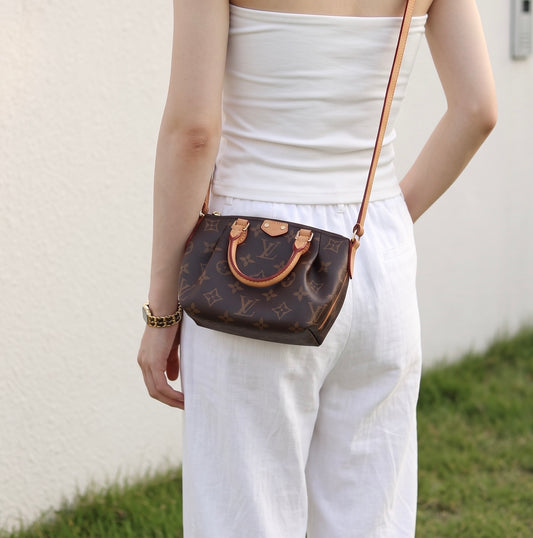 Include Entrupy Certificate of Authenticity｜Very Good ( Rank A) ｜ Louis Vuitton Monogram Mini Turenne Shoulder Bag ｜S26083017