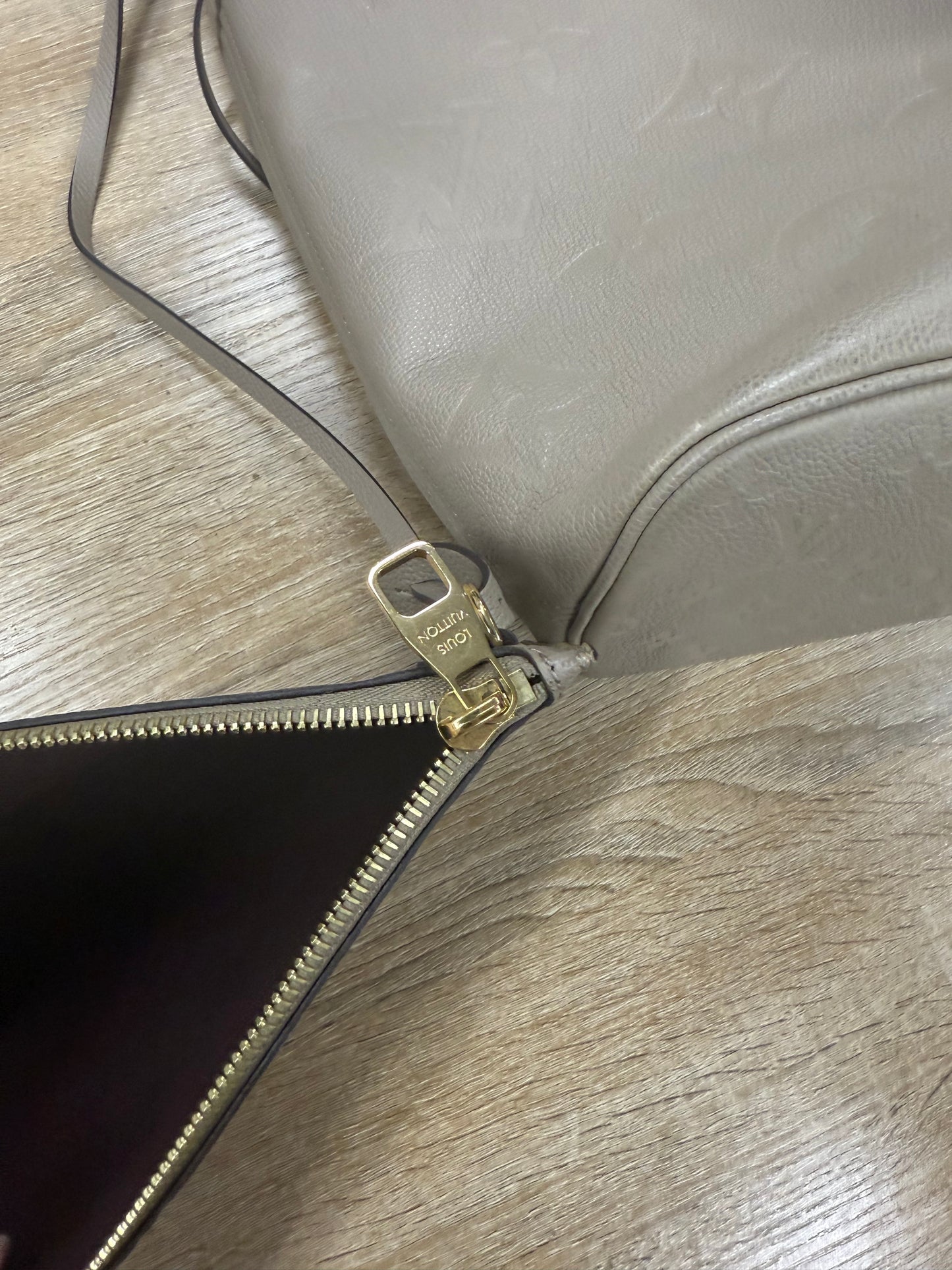 LV Full leather Neverful MM Shoulder Bag IC chips
