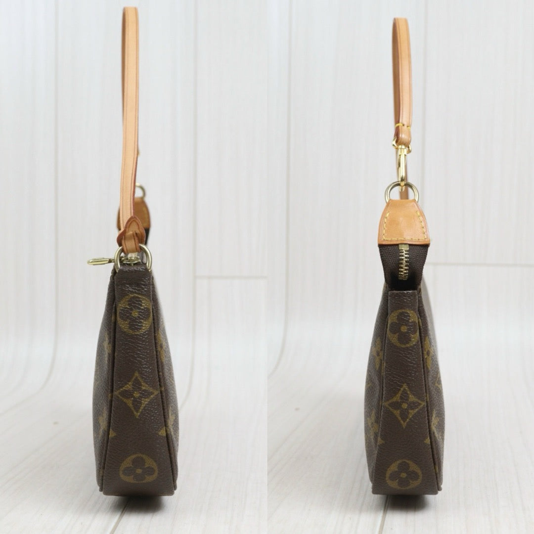 Include Entrupy Certificate of Authenticity｜Very Good ( Rank A)｜ Louis Vuitton Monogram Pochette Accessoire｜26091807