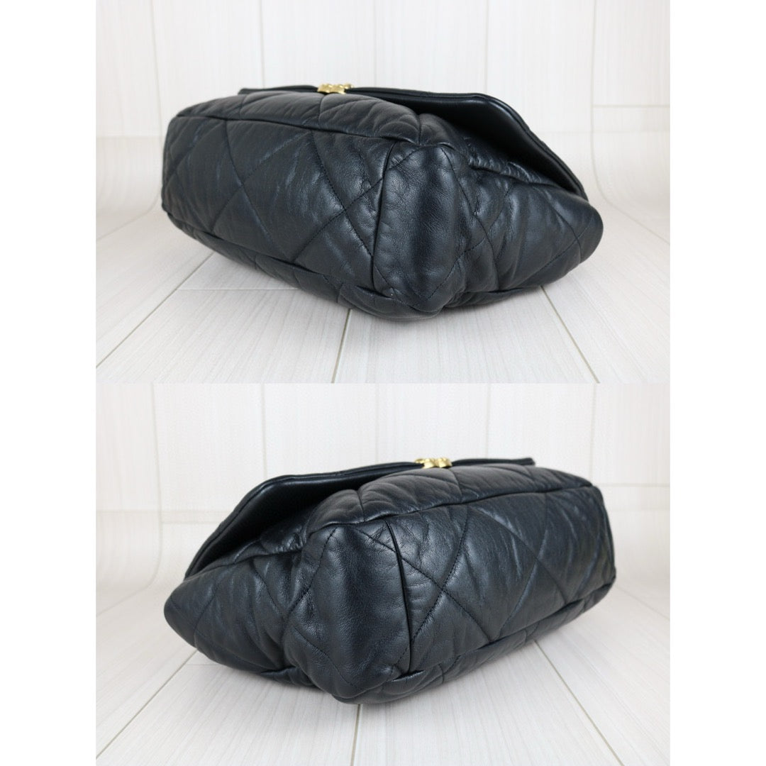 Very Good ( Rank A) ｜ CHANEL Lamb Skin Chain Single Flap 19 Maxi Shoulder Bag Black Made in 2020-2021Year｜ B25012203