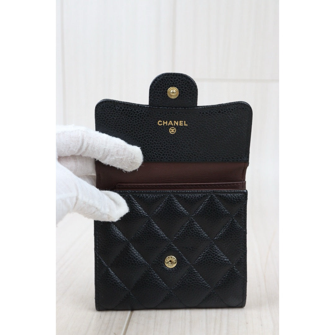 Very Good ( Rank A)｜Chanel Caviar Skin Black Wallet｜24080914