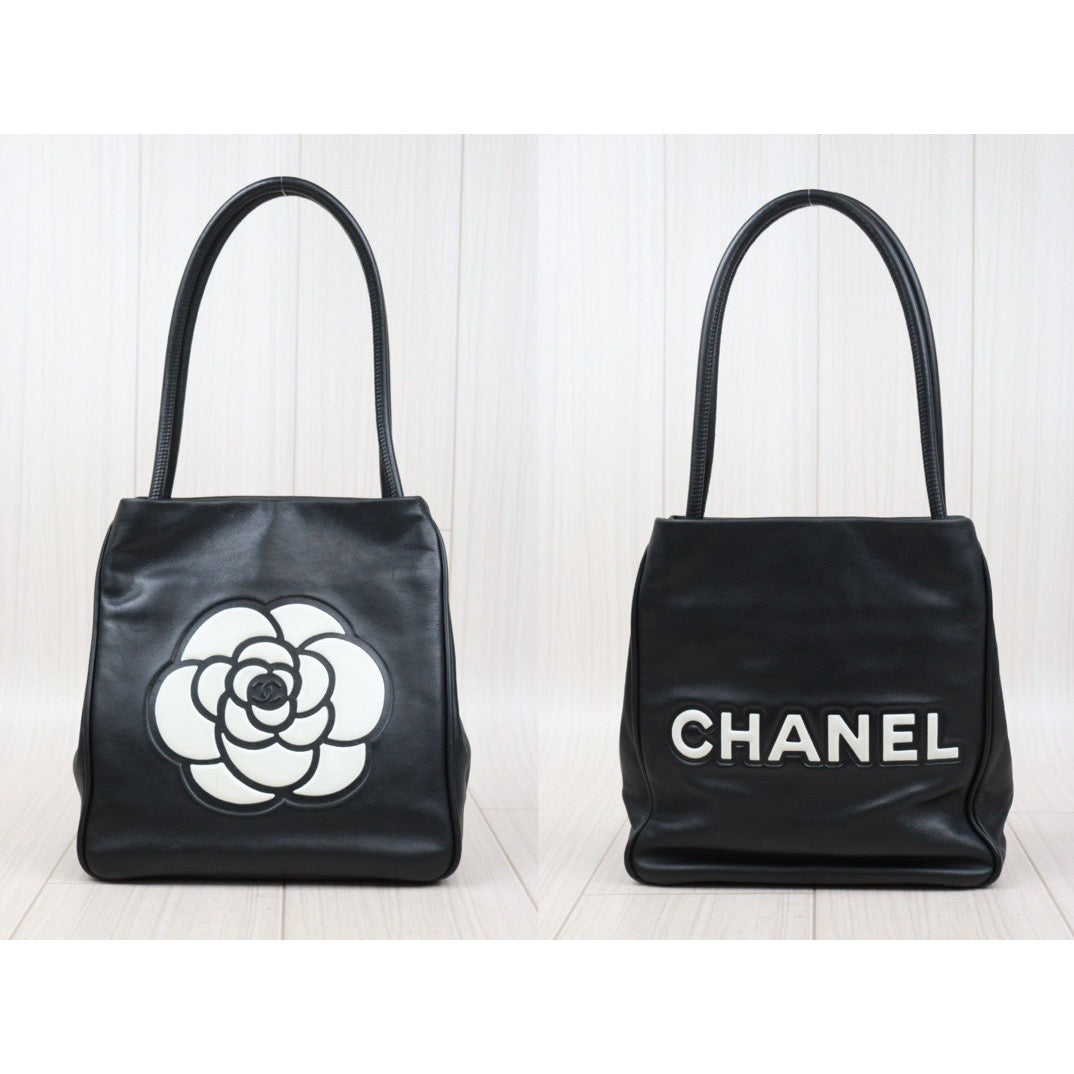 Rank AB ｜ CHANEL Camellia Lamb Skin ToteBag  Made In 2002～2003 Year ｜24040406