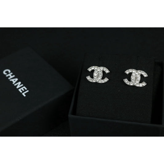 Include Authentic Detective Certificate of Authenticity｜Very Good ( Rank A) ｜CHANEL 05V COCO Mark  Rhinestone Earrings Made In 2005Year｜S26061006