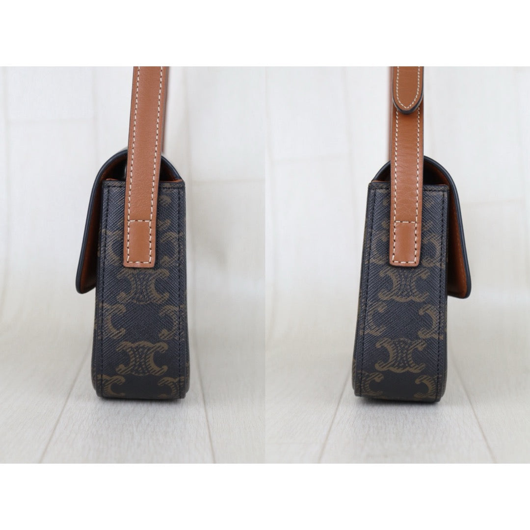 Very Good ( Rank A)｜ CELINE Macadam Triomphe Shoulder Bag  Golden Hardware｜S25121116