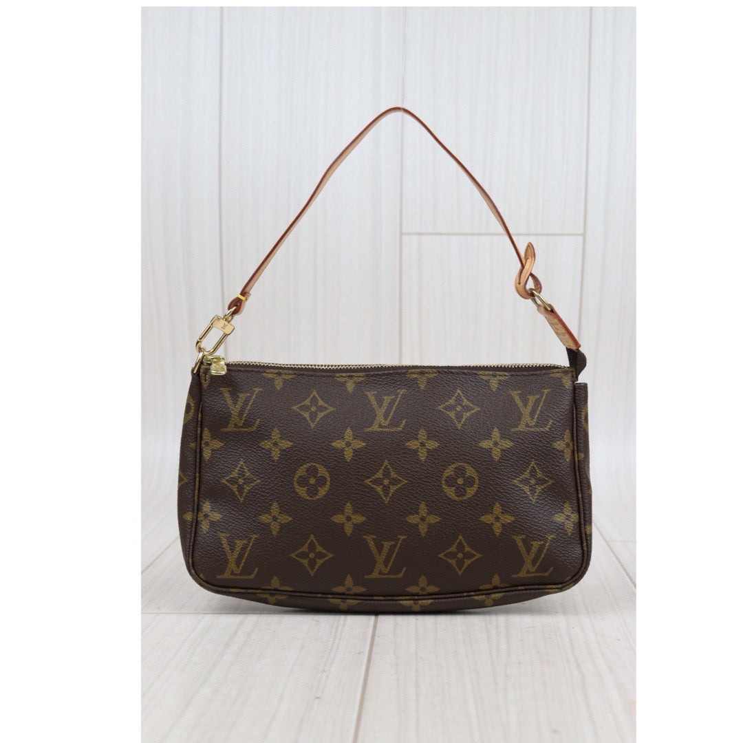 Rank A ｜ LV Monogram Pochette Accessoires ｜23121205