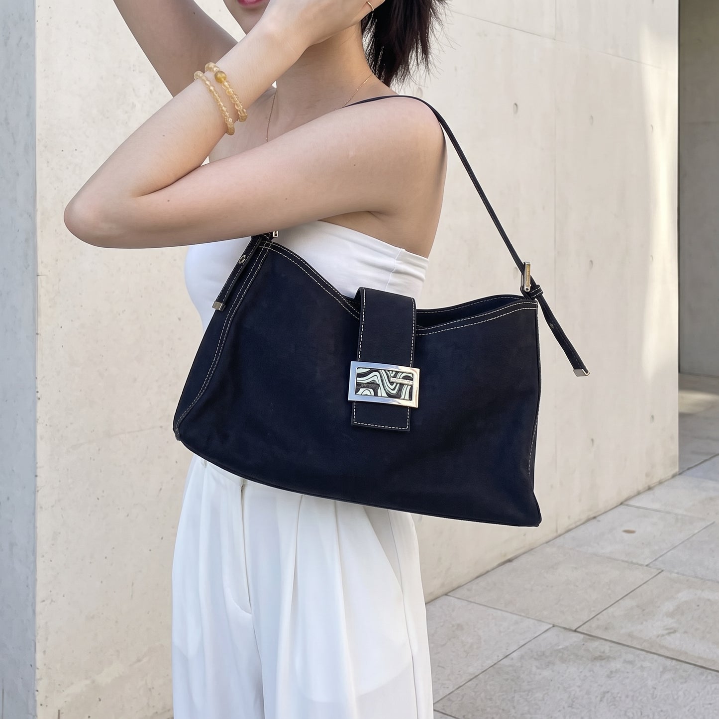 Include Entrupy Certificate of Authenticity｜Good ( Rank AB)｜  FENDI Denim  Shoulder Bag  ｜26082105