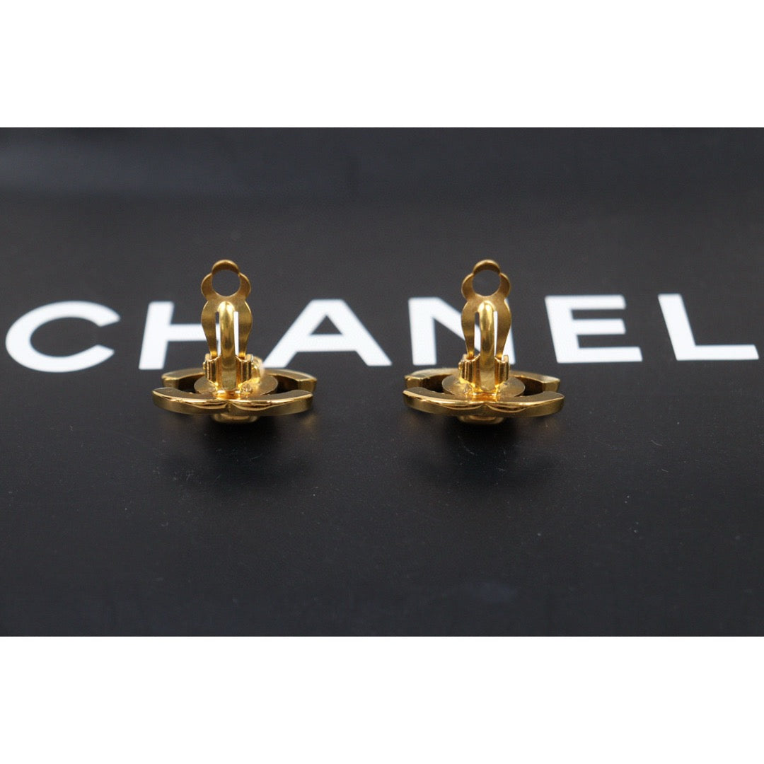 Very Good ( Rank A)｜CHANEL Vintage 18K Gold Plating Earrings  Made In 1995Year ｜25011601