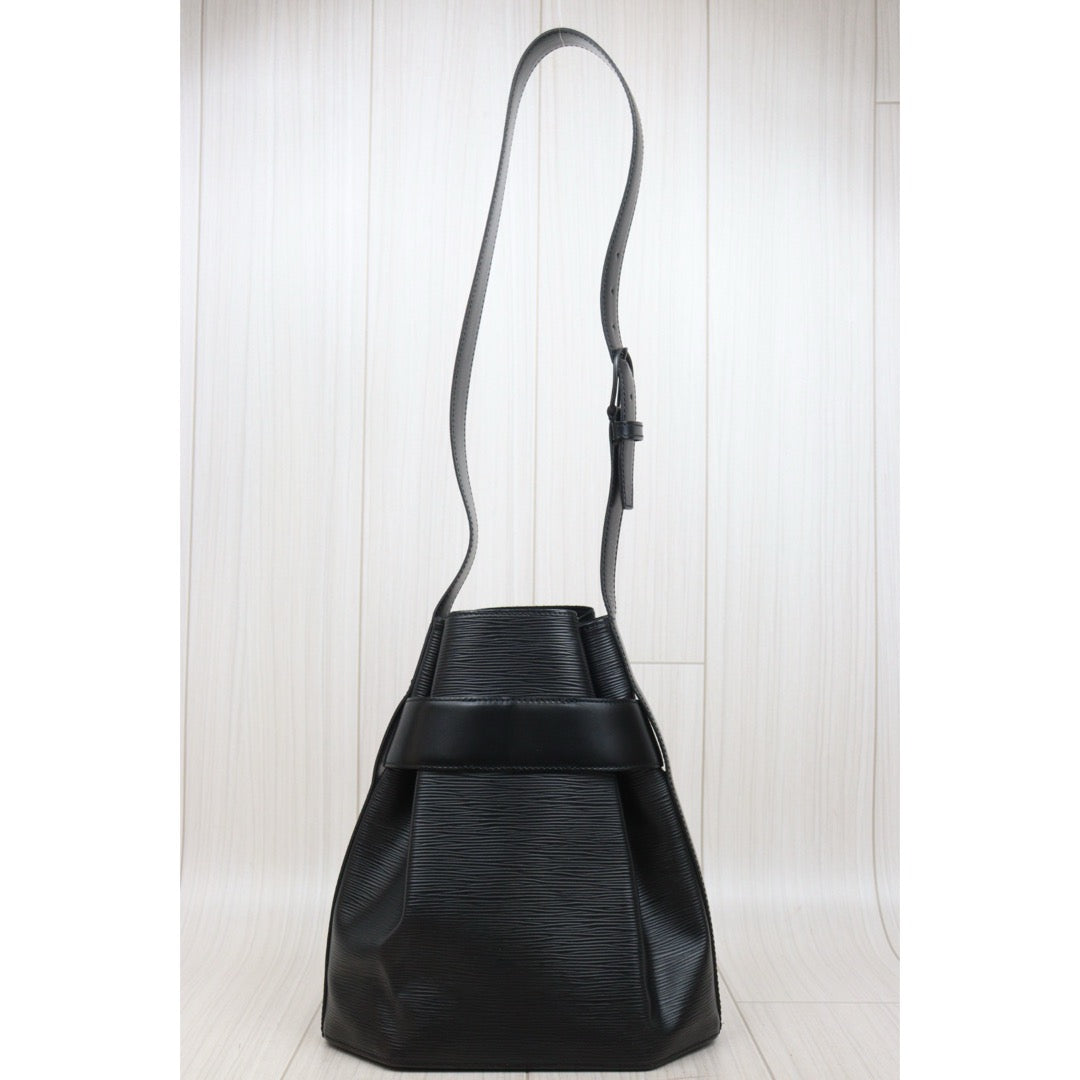 Good ( Rank AB)｜ LV Epi Sack de Paul Shoulder Bag Black｜25090505