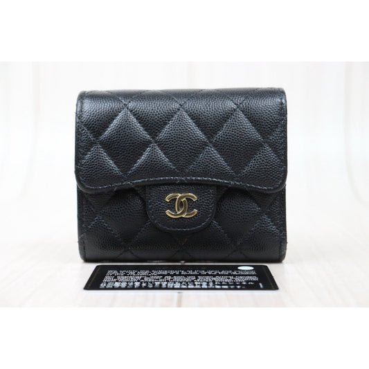 Good ( Rank AB)|CHANEL Caviar Skin Leather Calf Leather Wallet Black Made In 2020 Year|25022401