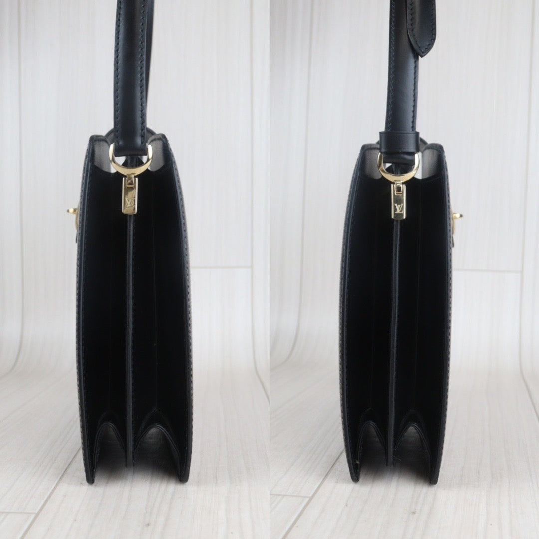 Rank A｜ LV Epi Shoulder Bag Black｜23090720