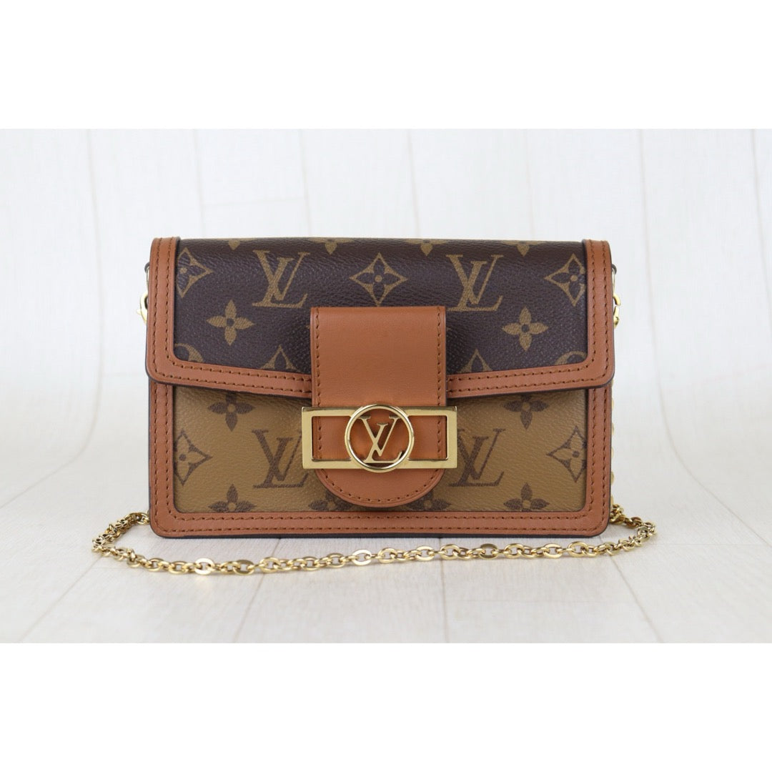 Very Good ( Rank A) ｜LV Monogram Reverse Dauphine Mini WOC Chain Shoulder Bag  IC Chips Model｜S26012904