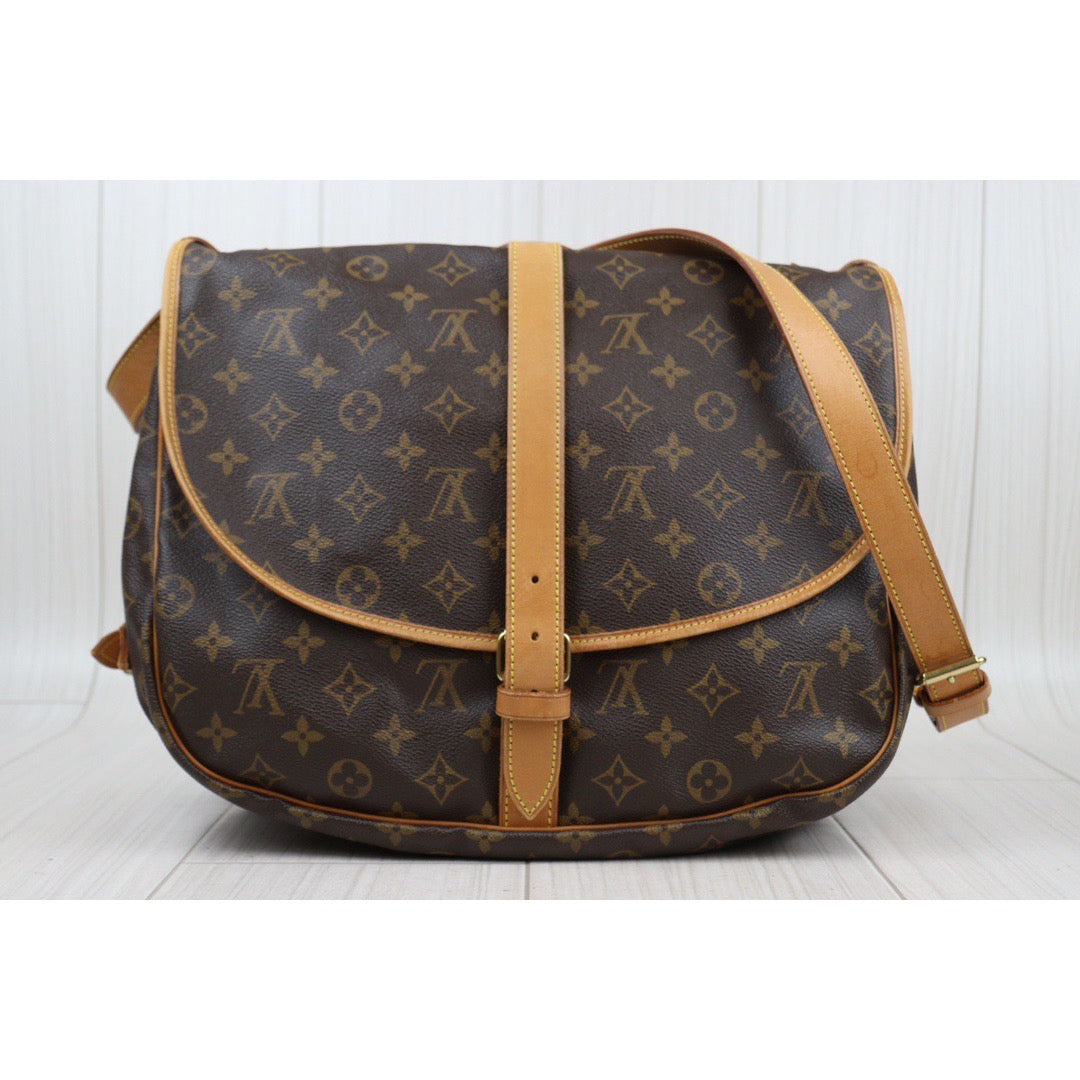 Rank AB ｜ LV Monogram Saumur 35 Shoulder Bag｜24031414