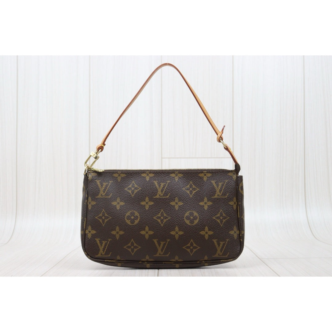 Good ( Rank AB)｜LV Monogram Pochette Accessoires ｜V25060502