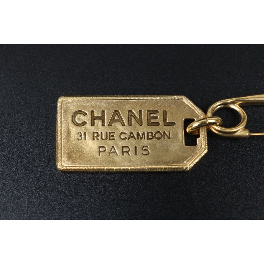 Very Good ( Rank A)｜ CHANEL Gold Logo Plated Pearl Brooch ｜Q25012307