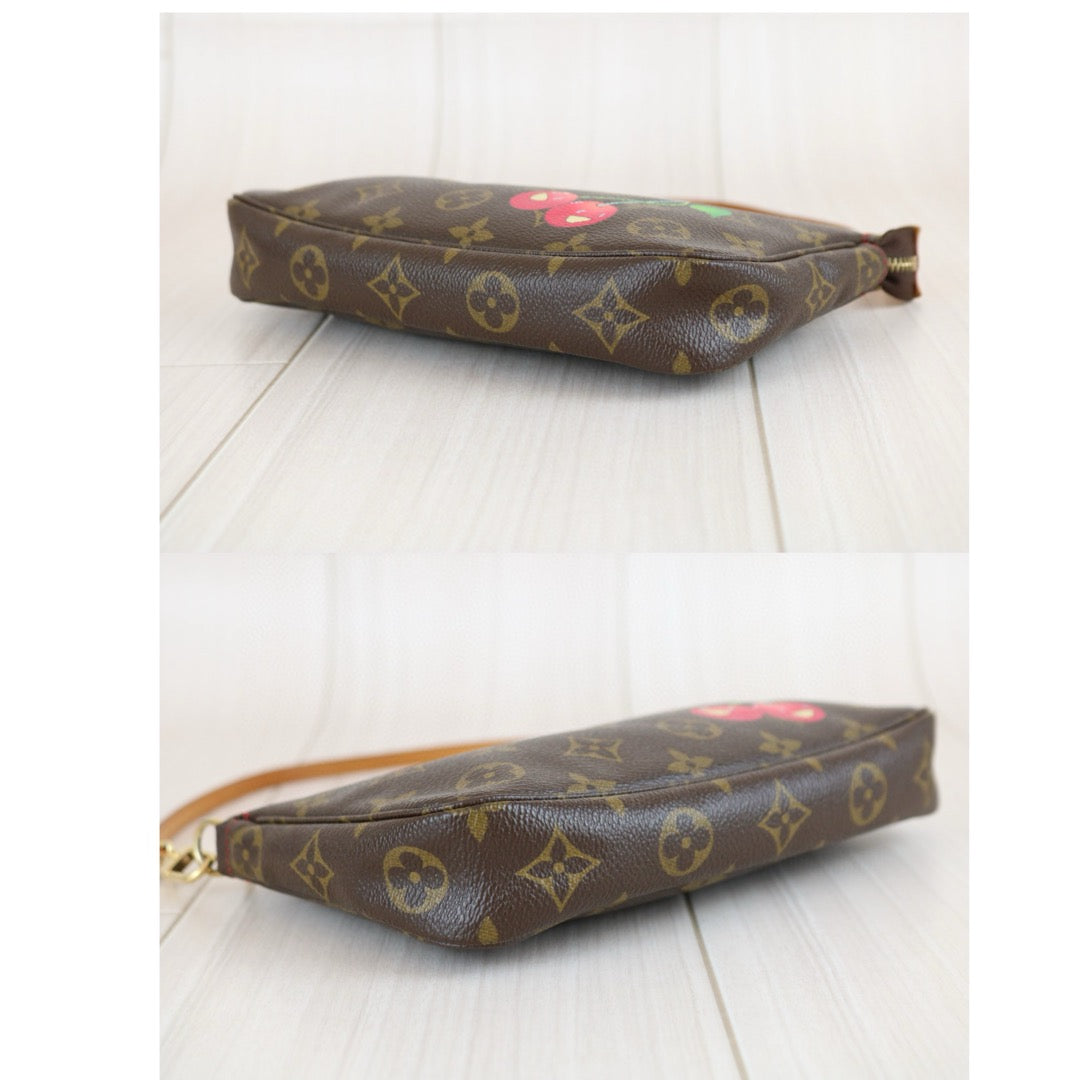 Good ( Rank AB)｜ LV Takashi Murakam Cherry Monogram Pochette Accessoires ｜S24112104