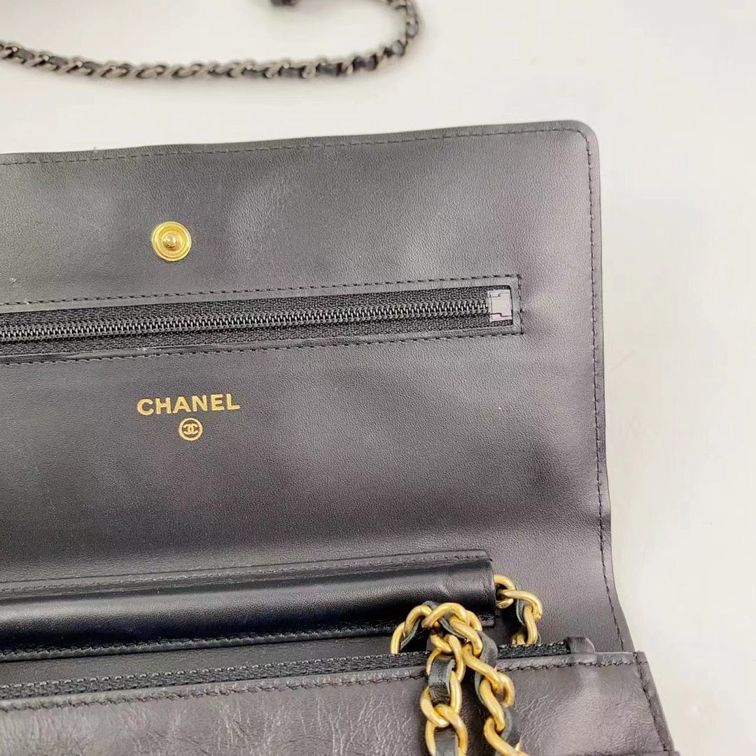 Rank A｜ CHANEL Limited Matelasse Leather 2.55 Chain Wallet Black Gold Hardware ｜230841