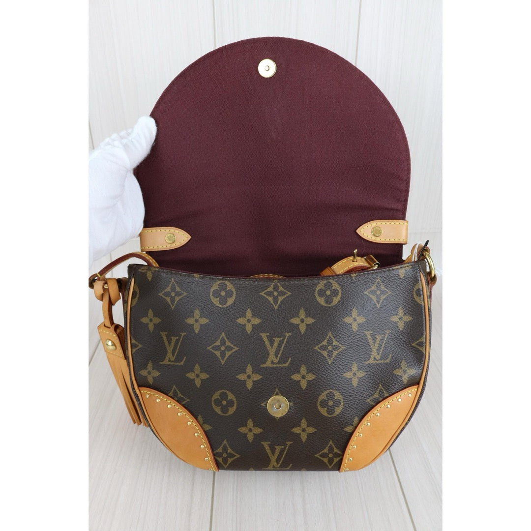 Good ( Rank AB)｜ LV Monogram Saint Cloud Rivet Tassel Shoulder Bag ｜X25081813