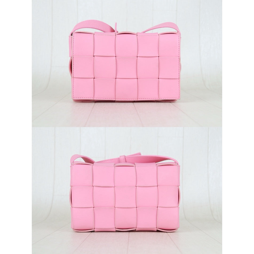 Include Entrupy Certificate of Authenticity｜Very Good ( Rank A)｜ Bottega Veneta Lamb Skin 2020 Cassette Shoulder Bag Pink｜S26041411